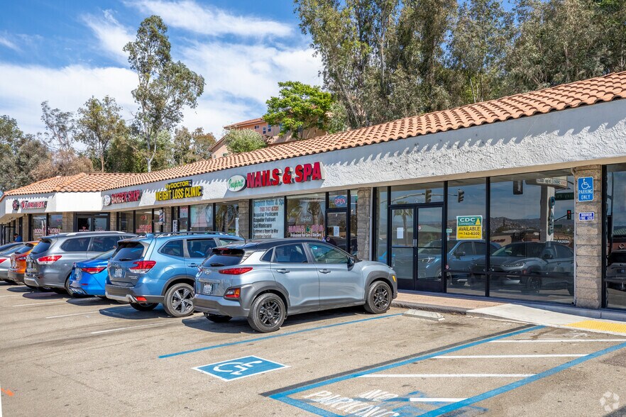 More Photos Of 945 W Valley Pky, Escondido Unknown For Lease