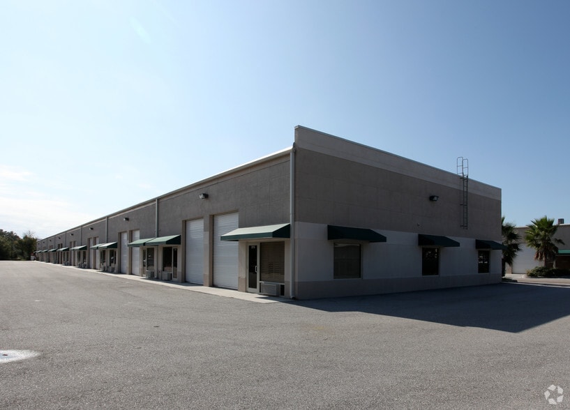 More Photos Of 1050 Innovation Ave, North Port Warehouse For Lease