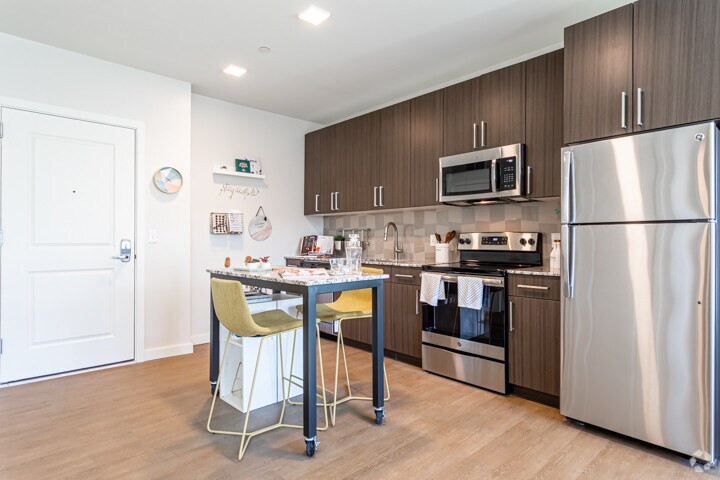 More Photos Of 190 Pleasant St, Malden Apartments For Lease