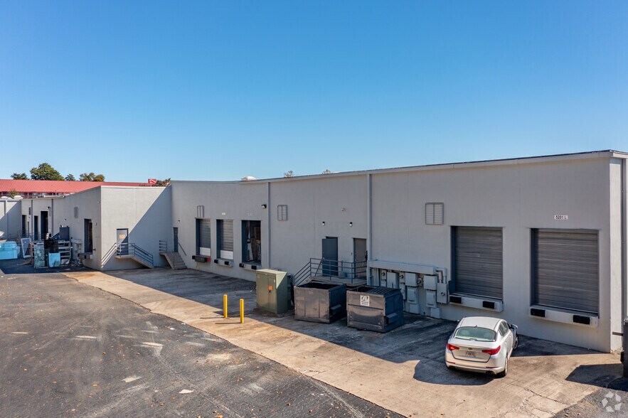 More Photos Of 5172 Brook Hollow Pkwy, Norcross Unknown For Lease