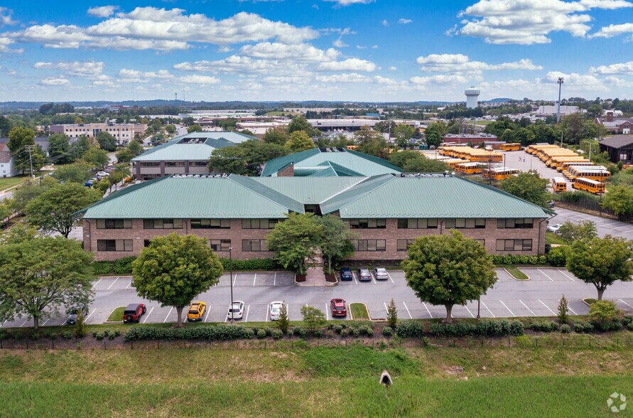 More Photos Of 3100 Lord Baltimore Dr, Windsor Mill Unknown For Lease