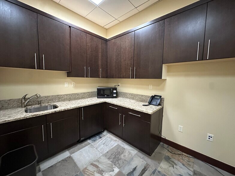 More Photos Of 10463 Park Meadows Dr, Littleton Medical For Sale