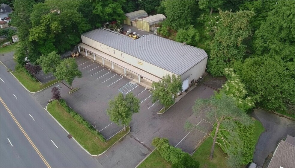 More Photos Of 1190 Pompton Ave, Cedar Grove General Retail For Lease