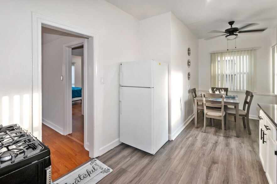 More Photos Of 1296 S Citrus Ave, Los Angeles Apartments For Sale