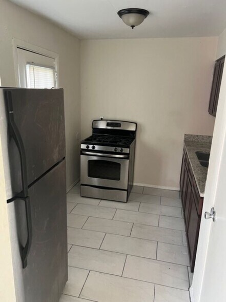 More Photos Of 3917 Dunn Rd, Memphis Apartments For Sale