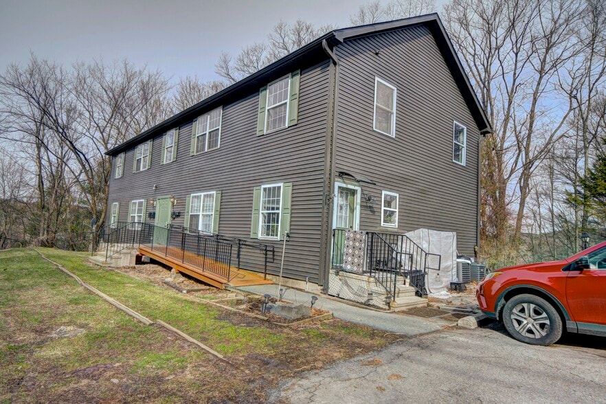 More Photos Of 141 Bellemonte Ave, Hawley Apartments For Sale
