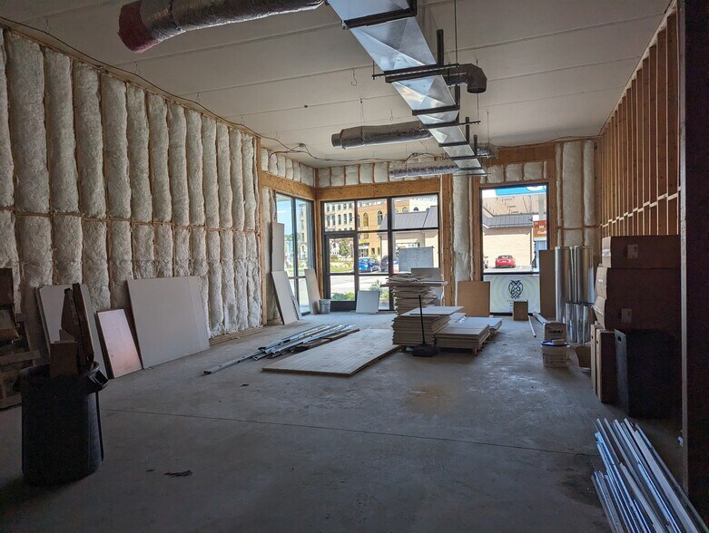More Photos Of 185 Madison St, Worcester Storefront Retail Office For Lease