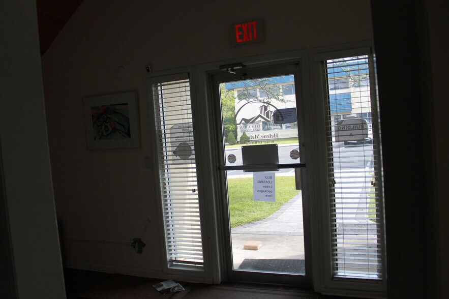 More Photos Of 3321 Doris Ave, Ocean Unknown For Lease