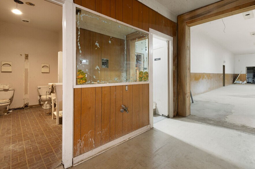 More Photos Of 128 S Colusa St, Willows Specialty For Lease