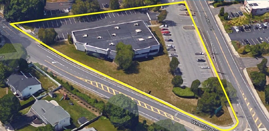 More Photos Of 330 Wheeler Rd, Hauppauge Freestanding For Lease