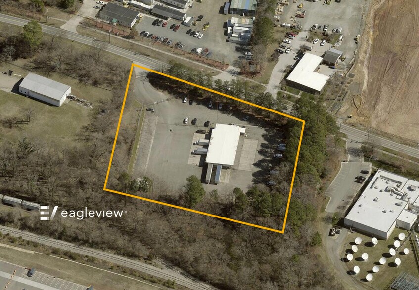 Primary Photo Of 920 Ellis Rd, Durham Truck Terminal For Lease