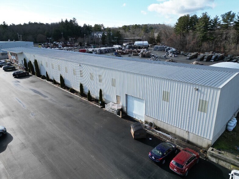 More Photos Of 896 Boston Post Rd, Marlborough Unknown For Lease