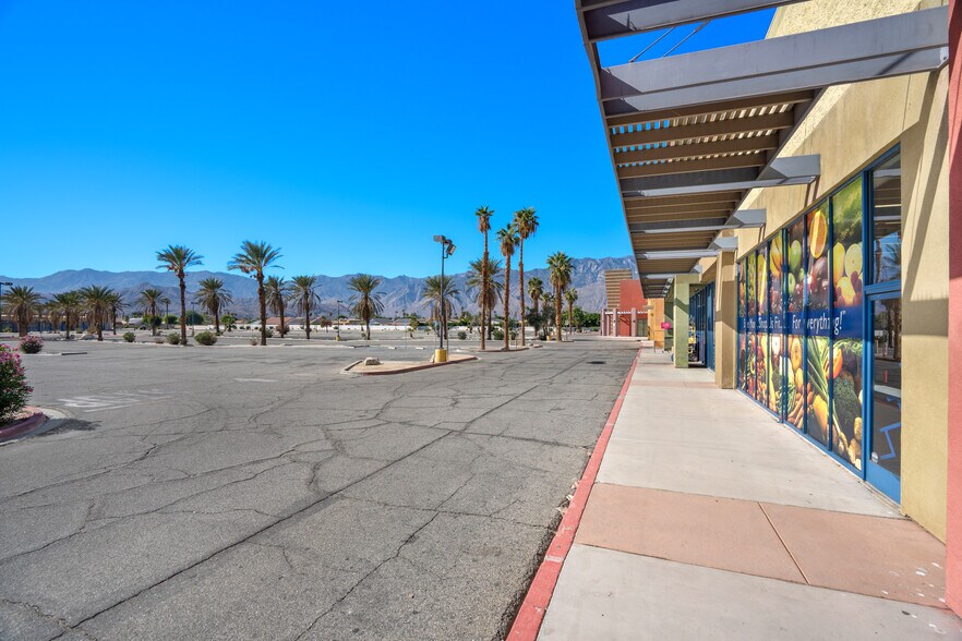 More Photos Of 31033 Date Palm Dr, Cathedral City Storefront For Sale
