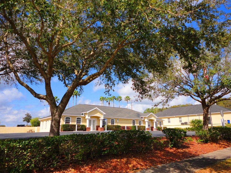 More Photos Of 6937 Medical View Ln, Zephyrhills Medical For Lease