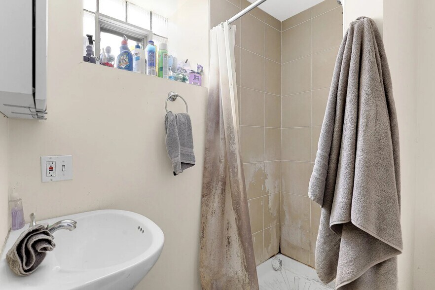 More Photos Of 1665 W Fullerton Ave, Chicago Land For Sale