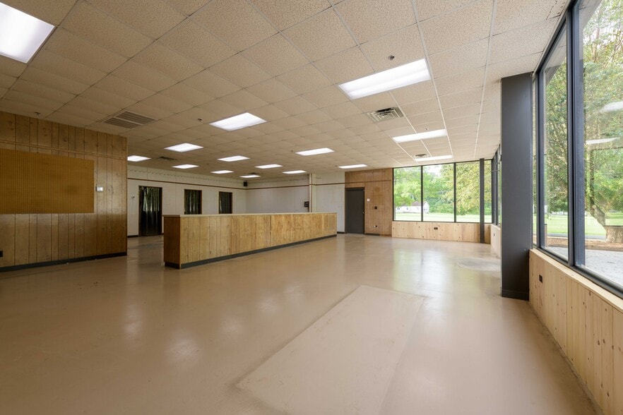 More Photos Of 494 Richardson Rd SE, Calhoun Industrial For Sale