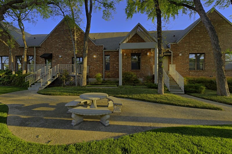 More Photos Of 230 N Park Blvd, Grapevine Medical For Lease