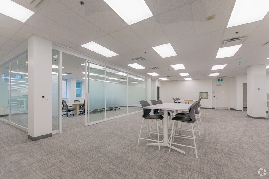 More Photos Of 74 Victoria St and 137 Yonge St, Toronto Office For Lease