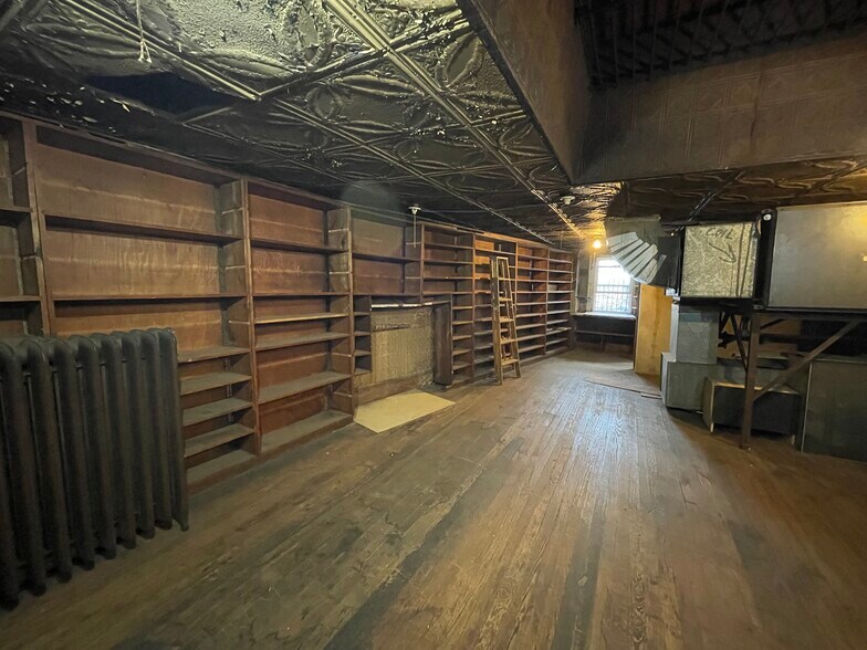 More Photos Of 704 Main Ave, Passaic Storefront For Lease