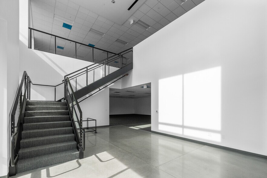 More Photos Of 212 N Smith Ave, Corona Distribution For Lease