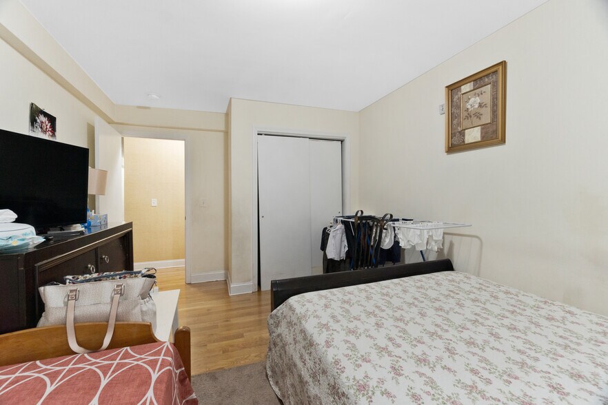 More Photos Of 71-79 Wood Ave, Bridgeport Storefront Retail Residential For Sale