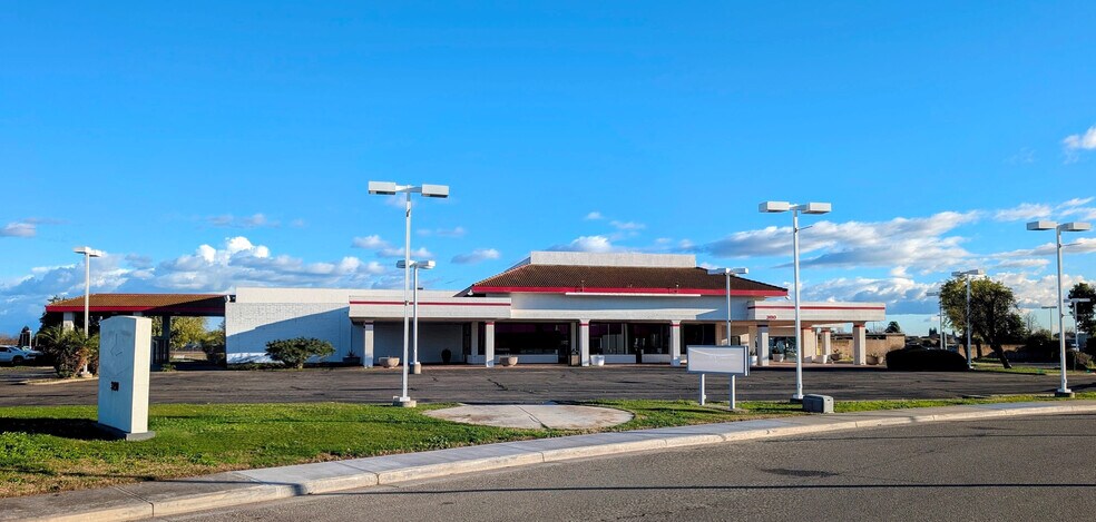 Primary Photo Of 3190 Auto Center Cir, Stockton Auto Dealership For Sale