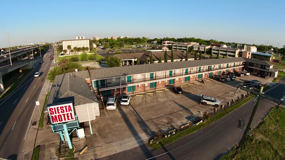 Primary Photo Of 990 Avenue K, Marrero Hotel For Sale