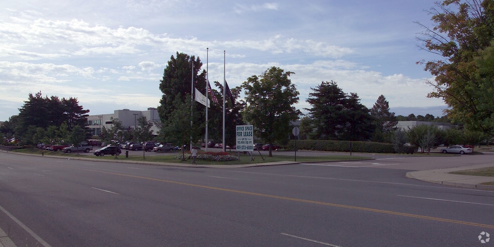 More Photos Of 100 Sockanosset Cross Rd, Cranston Office For Lease