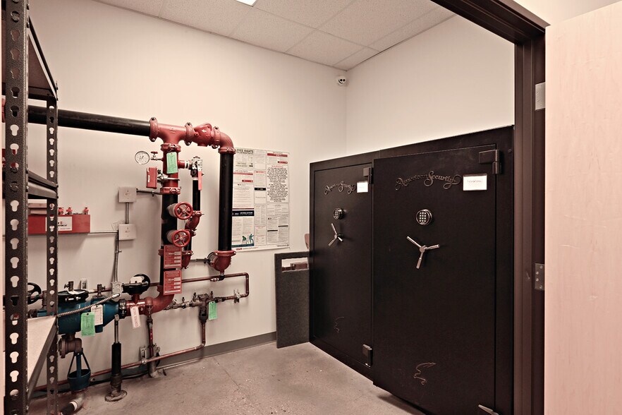 More Photos Of 5739 Bueno Dr, Fort Collins Manufacturing For Lease