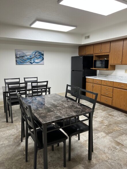 More Photos Of 308 N Cleveland Massillon Rd, Akron Office For Sale