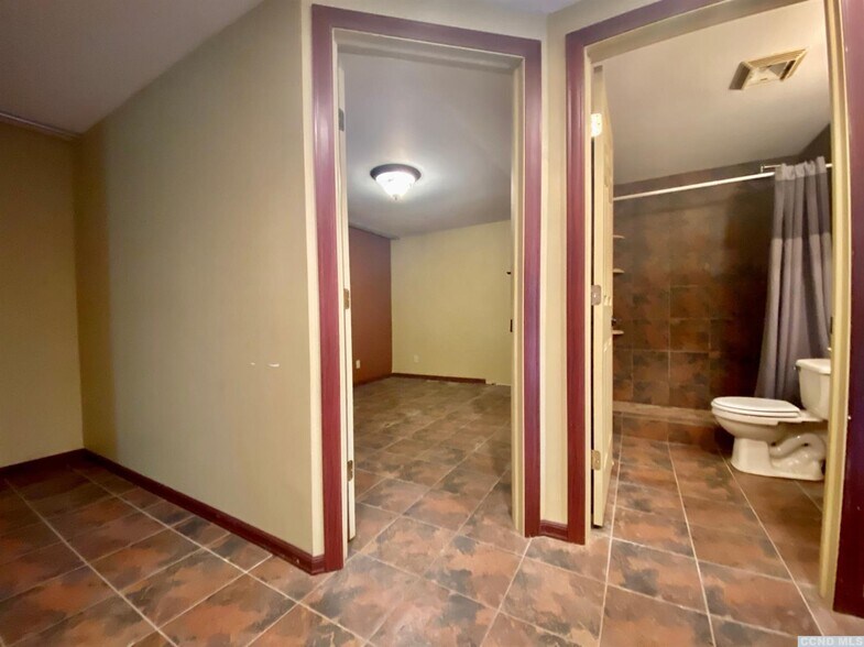 More Photos Of 746 Route 23B, Catskill Restaurant For Sale