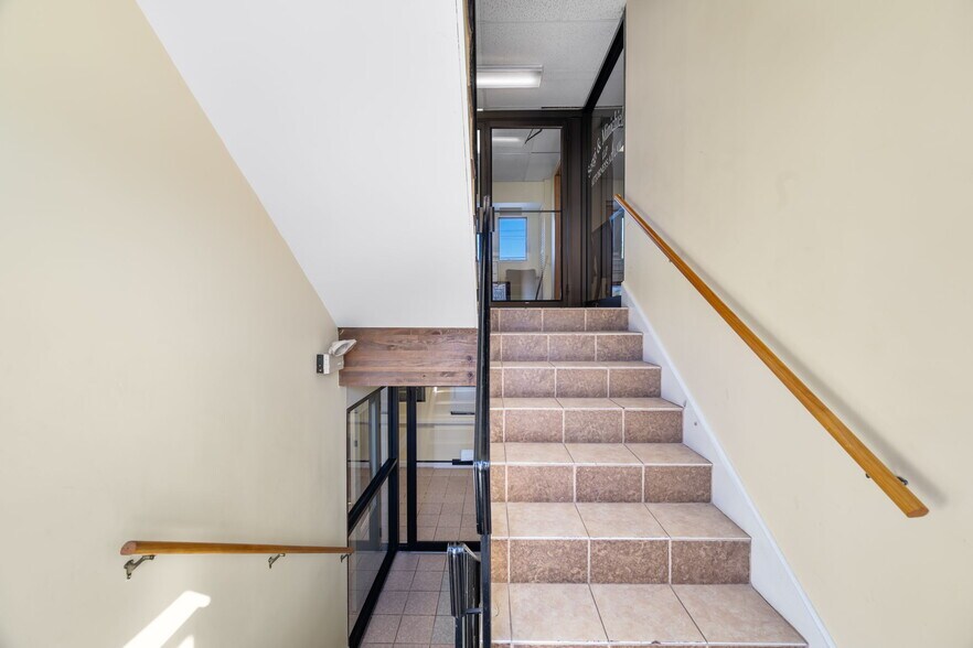 More Photos Of 1399 Washington St, Hanover Office For Sale