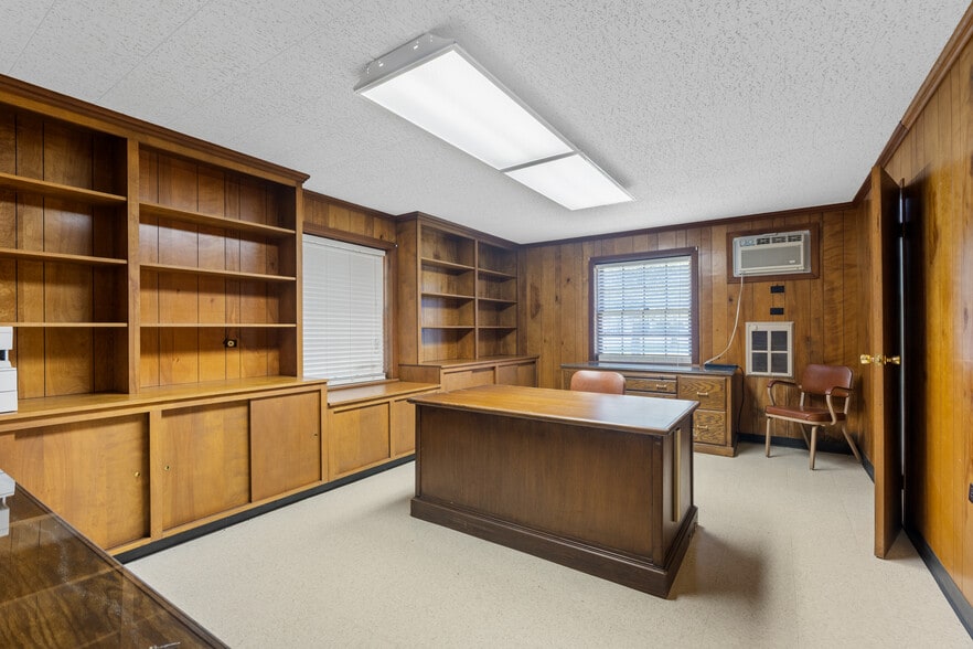 More Photos Of 1920 Park Ave, Rockingham Religious Facility For Sale