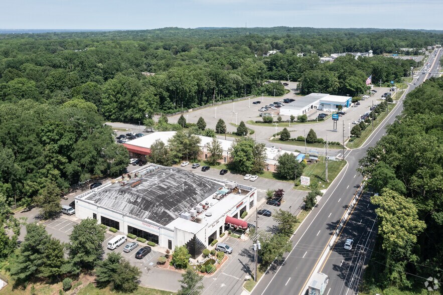 More Photos Of 1281-1285 State Route 35, Middletown Supermarket For Sale