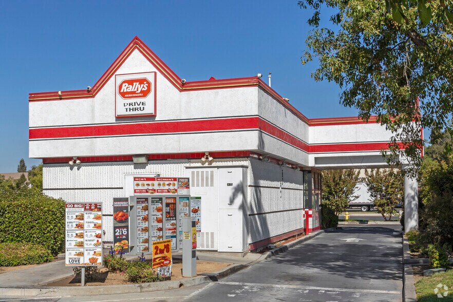 More Photos Of 2310 W Cleveland Ave, Madera Fast Food For Sale