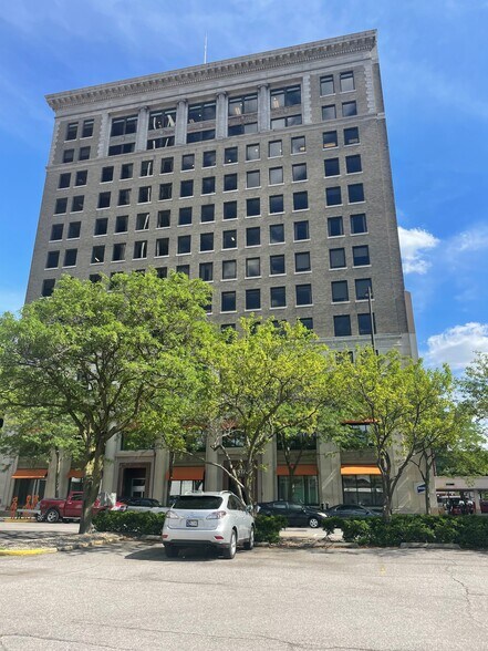 More Photos Of 127 W Berry St, Fort Wayne Office For Sale