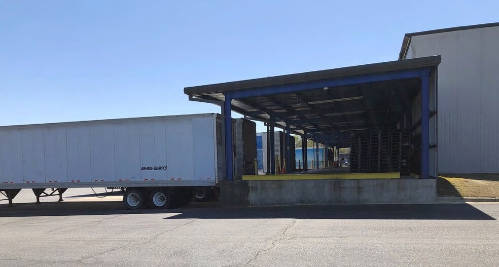 More Photos Of 2026 W US 70 Hwy, Goldsboro Refrigeration Cold Storage For Sale