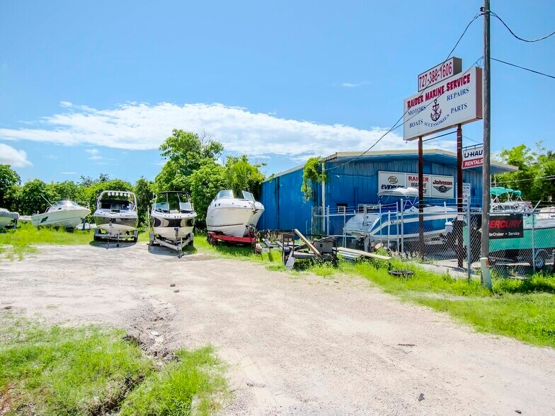 More Photos Of 1761 Beckett Way & US Highway 19, Tarpon Springs Bar For Sale