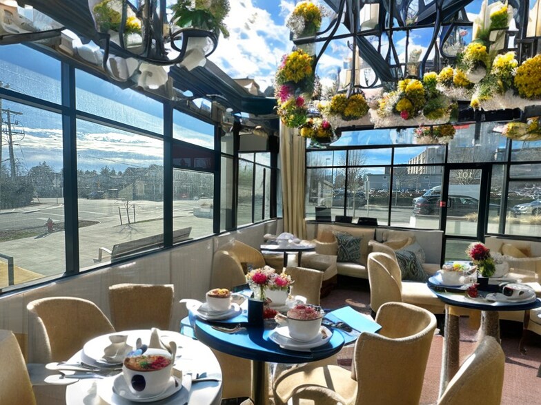 More Photos Of 1526 Finlay St, White Rock Apartments For Sale