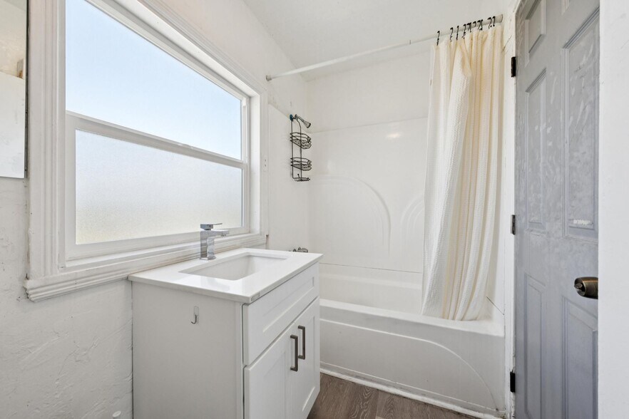 More Photos Of 1360 Berkeley Way, Berkeley Apartments For Sale