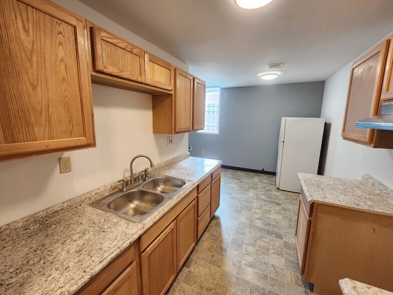 More Photos Of 744 Park Ave, Syracuse Warehouse For Sale