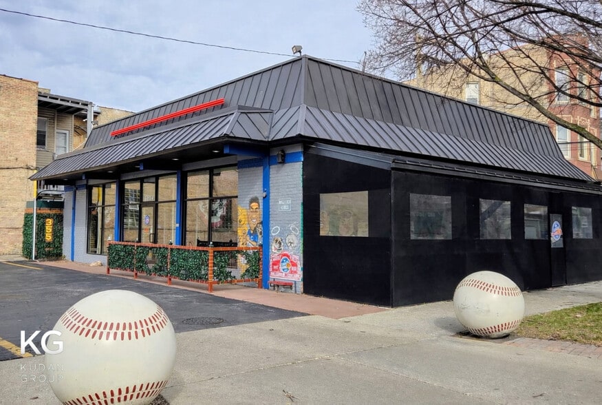 More Photos Of 3734 W Irving Park Rd, Chicago Restaurant For Lease