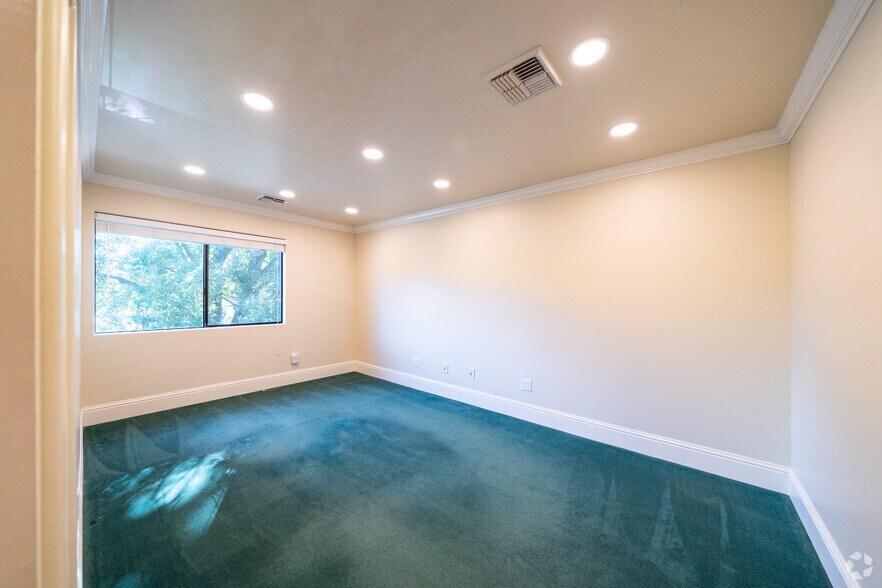 More Photos Of 675 Hartz Ave, Danville Office For Sale