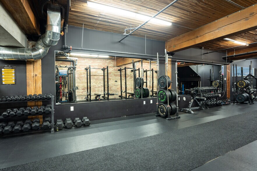 More Photos Of 76-78 Richmond St E, Toronto Loft Creative Space For Sale