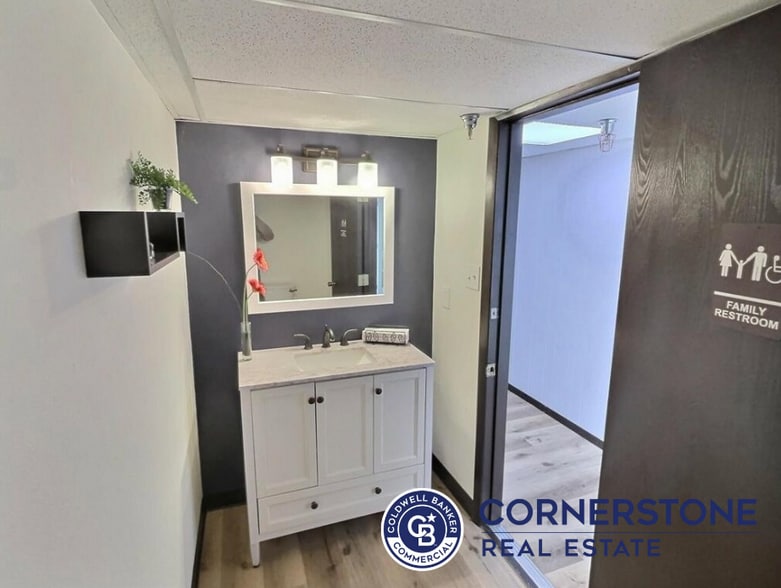 More Photos Of 330 S Walsh Dr, Casper Medical For Lease