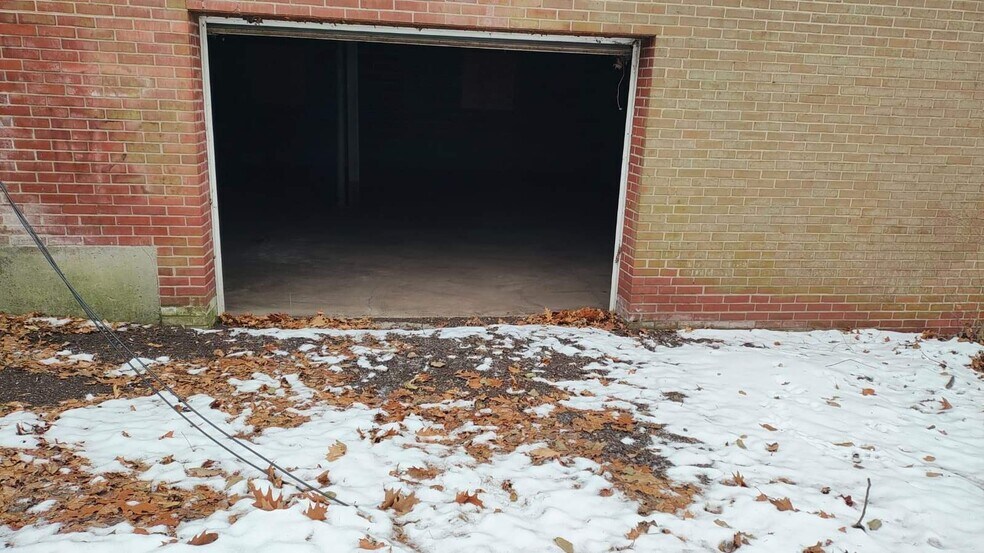 More Photos Of 41 Howard Ave, Binghamton Office Residential For Lease