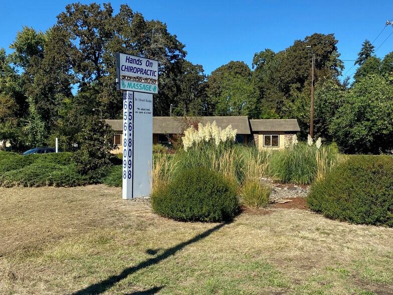 More Photos Of 13033 SE Rusk Rd, Portland Office For Lease