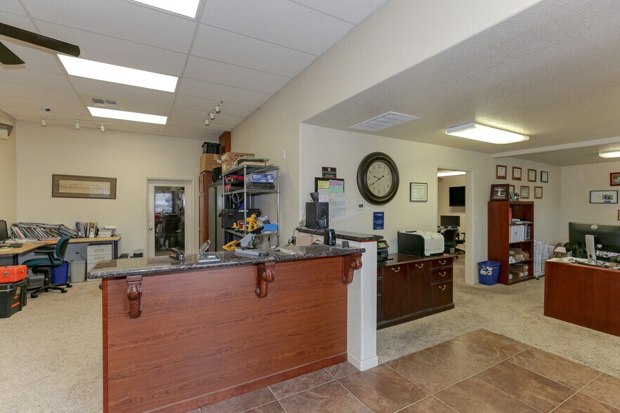 More Photos Of 128 Heron Way, Merced Light Manufacturing For Lease