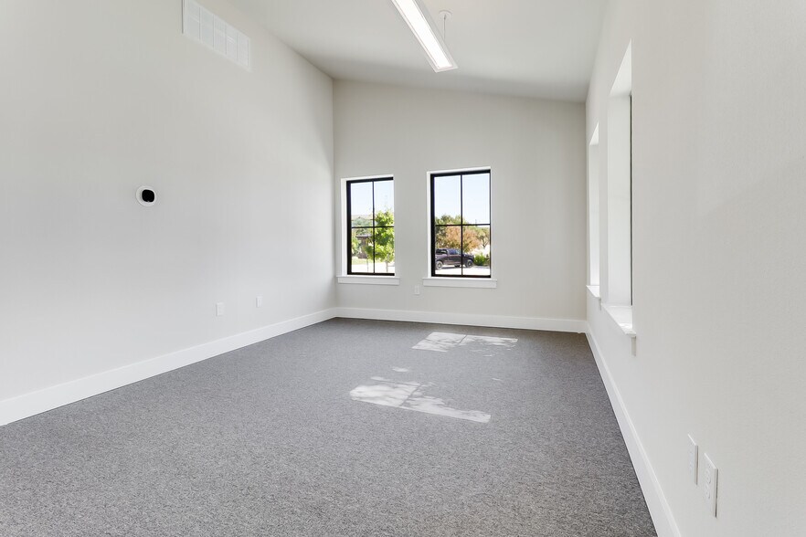 More Photos Of 1011 Wilson Ranch pl, Cedar Park Office For Lease