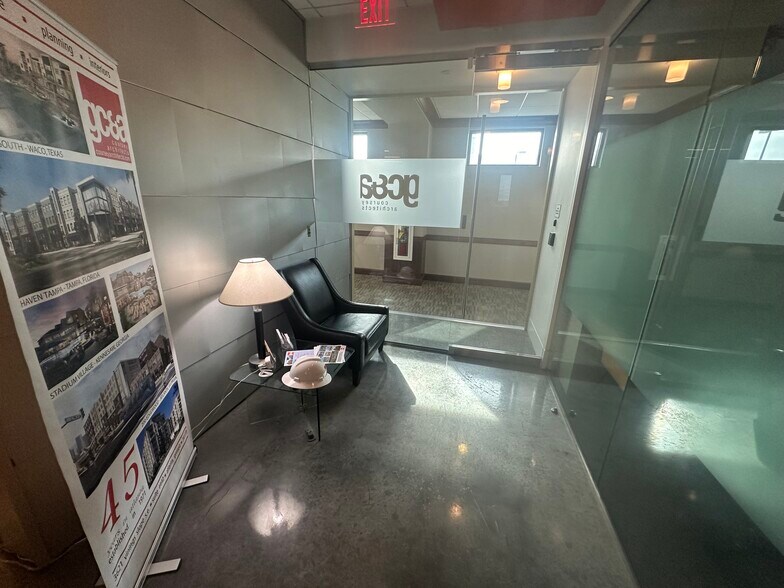 More Photos Of 3621 Vinings Slope SE, Atlanta Loft Creative Space For Sale